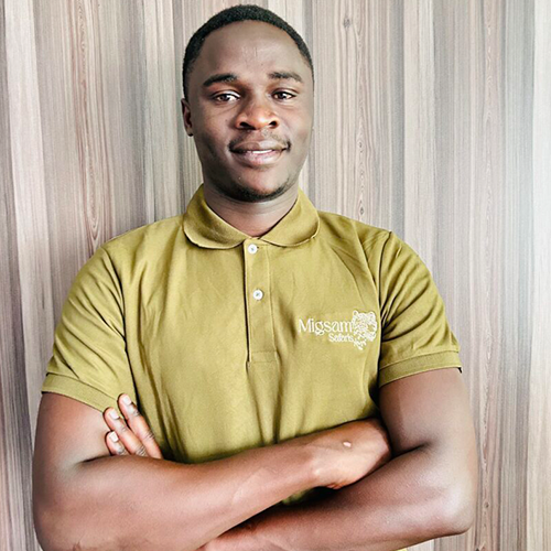 IMG_7671 1 832x1024.jpg